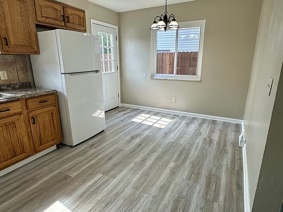 3rd image of 1603 Woodland Ave NW