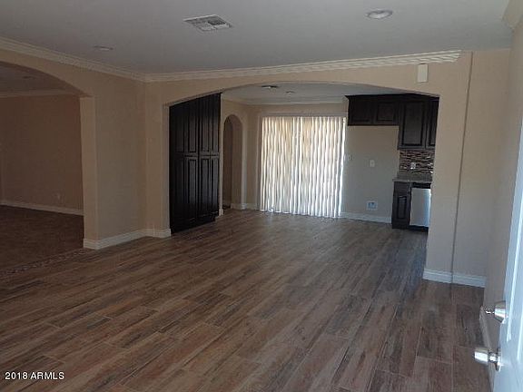 4th image of 7324 N 37th Ave