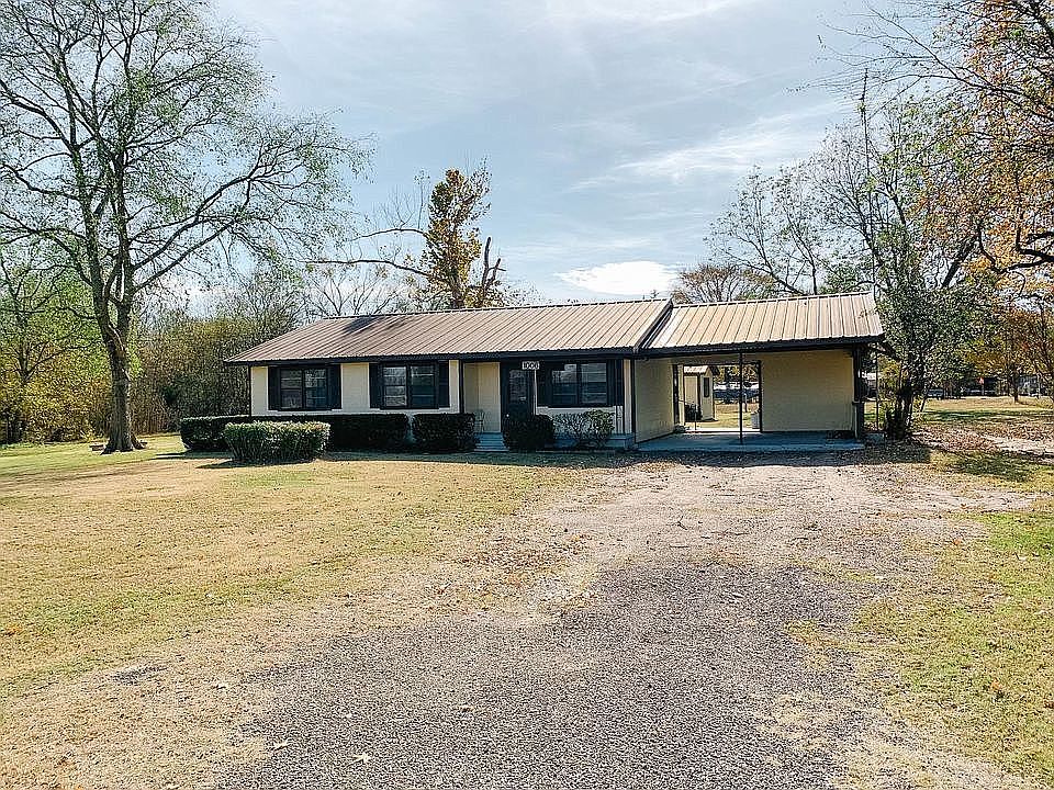 1st image of 1006 Farm Road 71 E