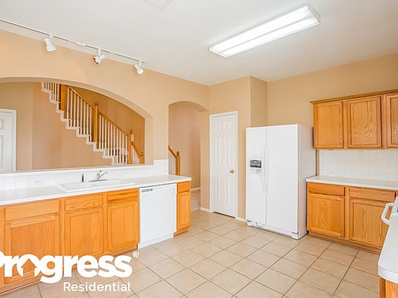 4th image of 5057 Blanco Dr