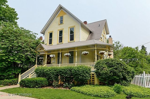 1st image of 1016 Superior St