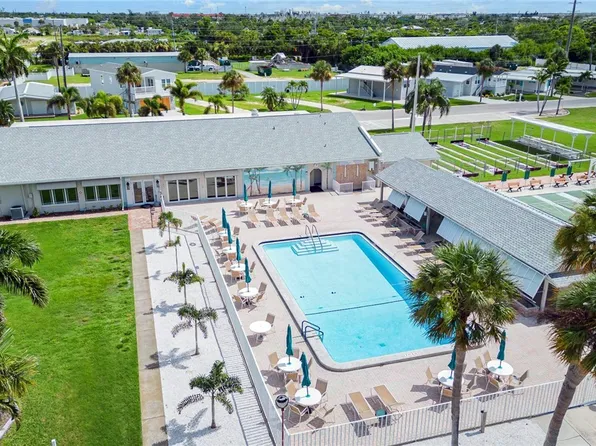 11280 Dogwood Ln, Fort Myers Beach, FL 33931