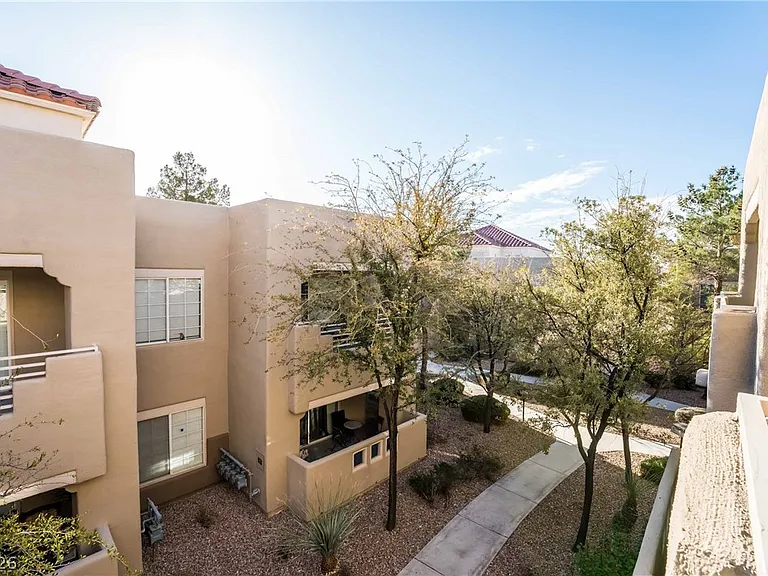 1908 Villa Palms Ct #202 — Photo 30