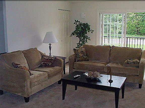 4th image of 275 High St E #Pf0s0banq