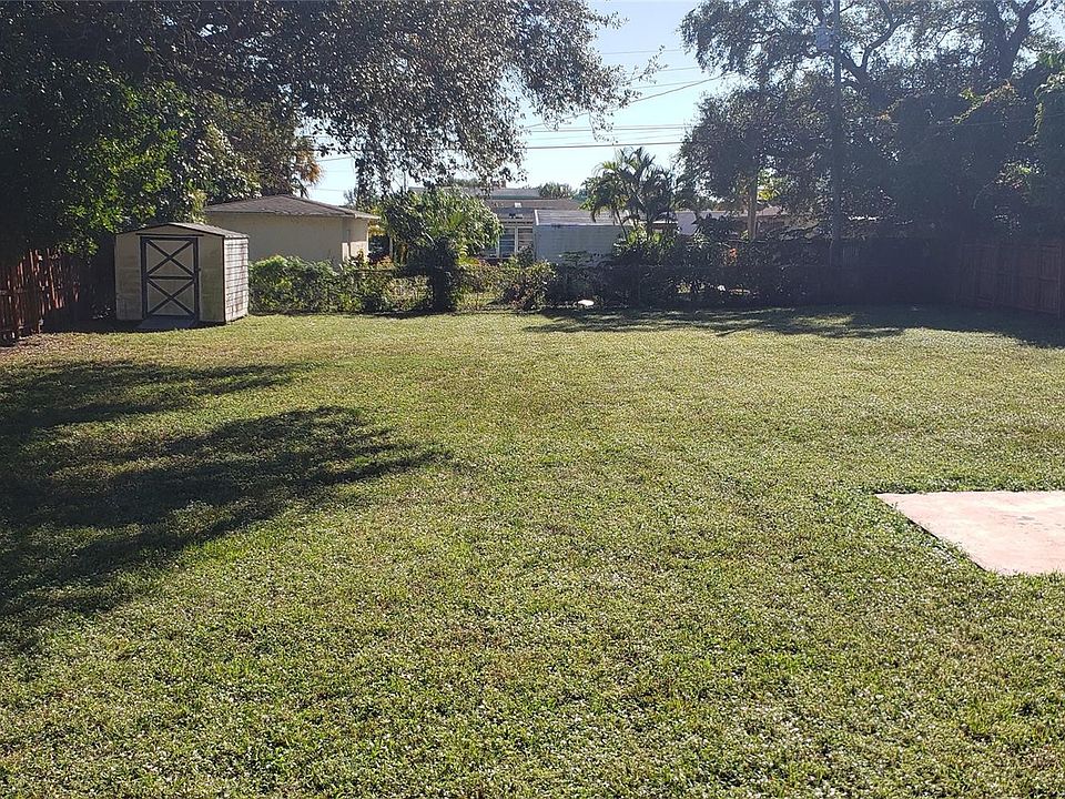 1st image of 2426 S Fillmore Street
