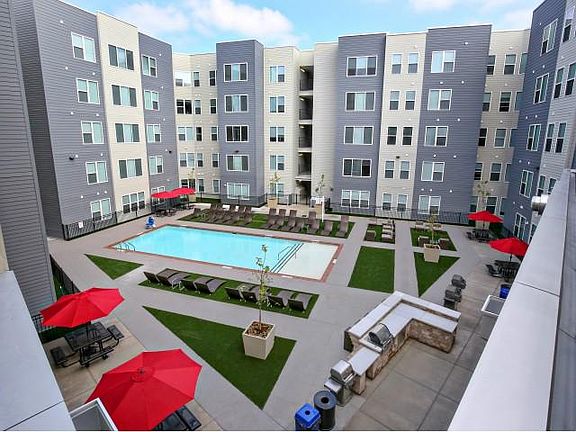 3rd image of 2330 Crittenden Dr #1A