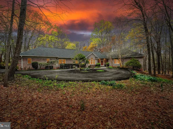 40836 Oak Bucket Ln, Leesburg, VA 20175