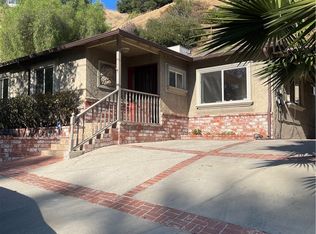 10400 Flowerdale Ct, Sun Valley, CA 91352