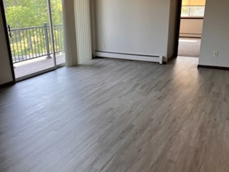 4601 Independence Ave N — Photo 3