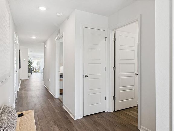 3rd image of 1106 Amber Waves Rd