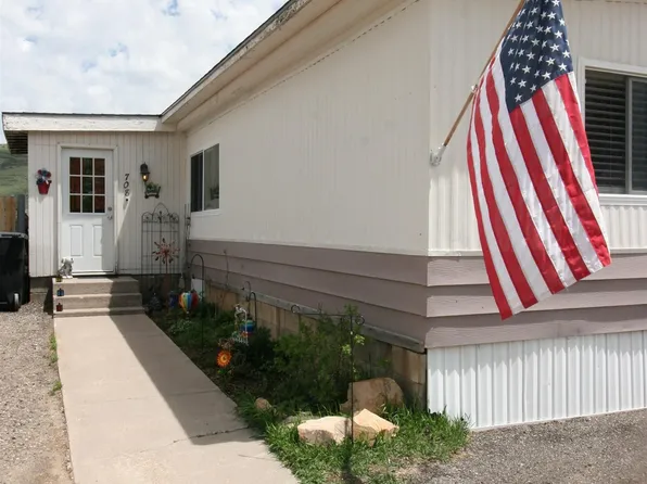 708 Star Avenue, Diamondville, WY 83116