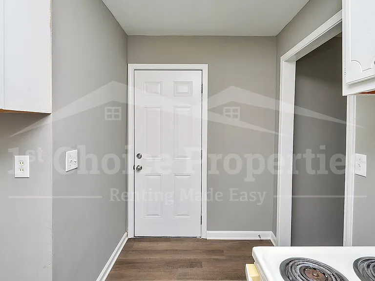 5808 Avenue O — Photo 13