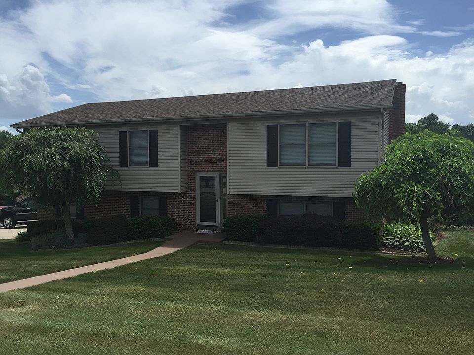 1st image of 1019 Woodland Dr