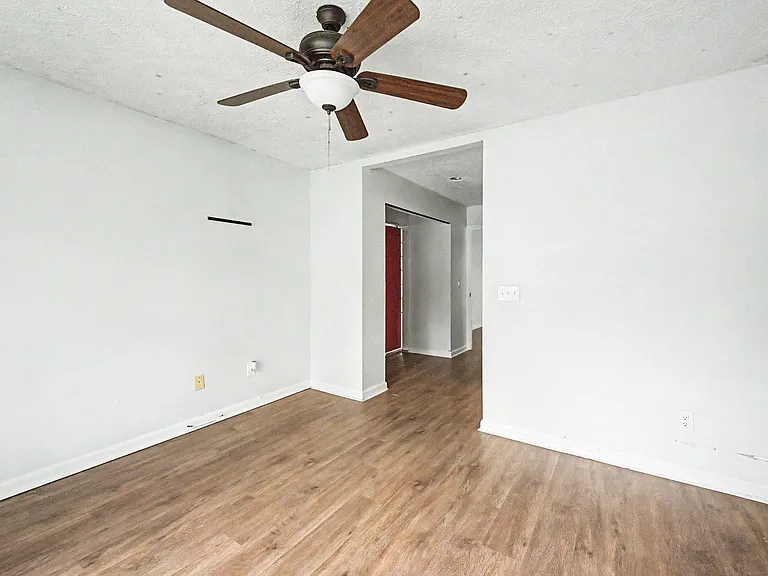 614 Poplar Pl — Photo 18