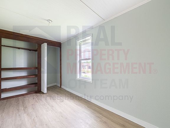 4th image of 5066 Newton Falls Rd