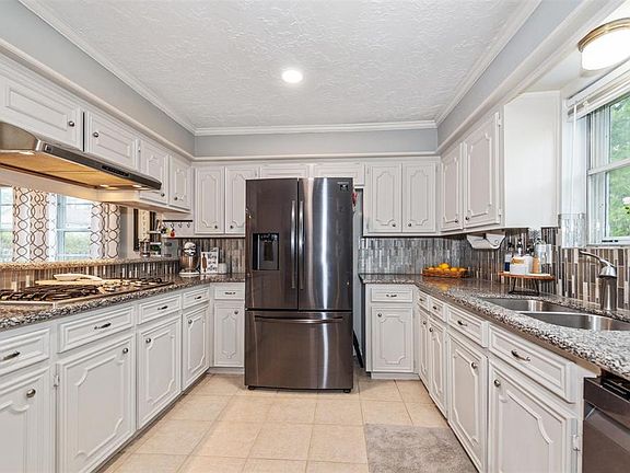 5th image of 5902 Boyce Springs Dr