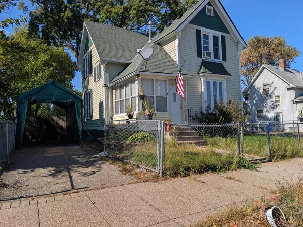 315 Chatsworth St N, Saint Paul, MN 55104