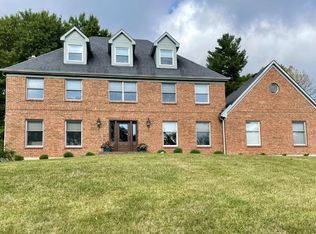 2769 Lawyers Point Dr, Cincinnati, OH 45244