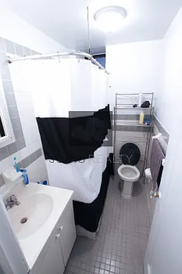 Rented by Jonis Realty | media 48