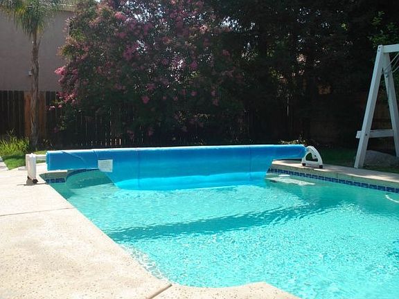 4th image of 907 E Willow Cir