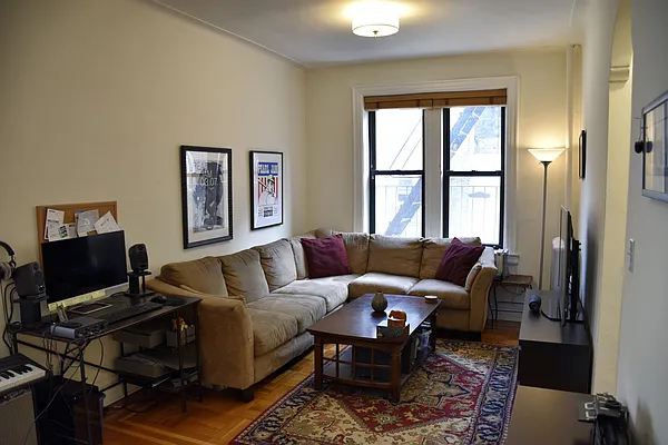 Rented by Compass | media 11