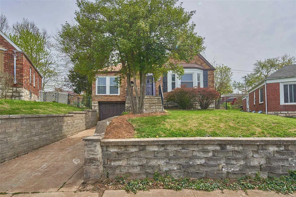 9259 Coral Dr photo 1