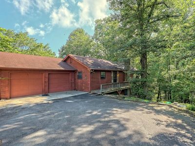 2016 Swallows Lndg, Hiawassee, GA, 30546