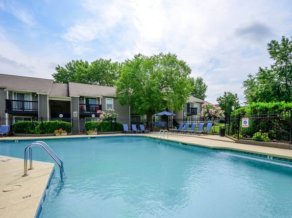 100 Windsor Park Ln #307