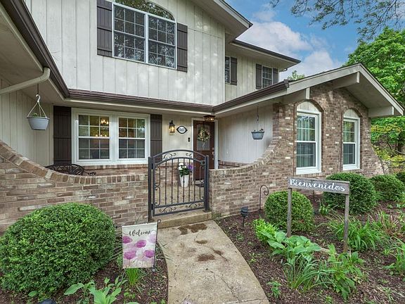 4th image of 10S607 Glenn Dr