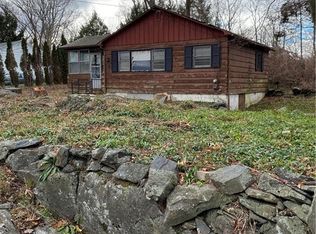 7 Fair Ln, New Fairfield, CT 06812