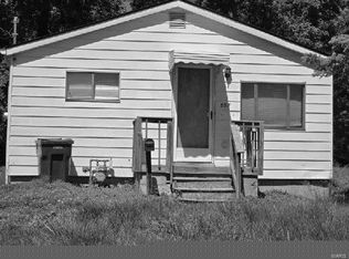 657 N 39th St, Belleville, IL 62226