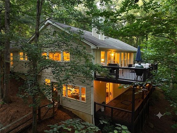 2nd image of 100 Kings Mill Ct