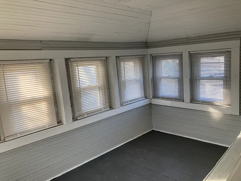 6638 Wabash Ave — Photo 18
