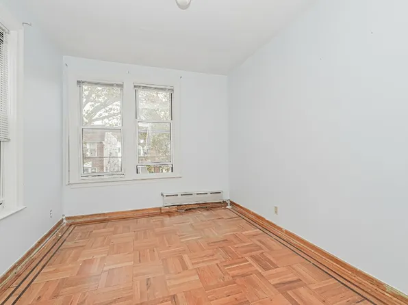 2418 East 23rd Street image 27 of 40