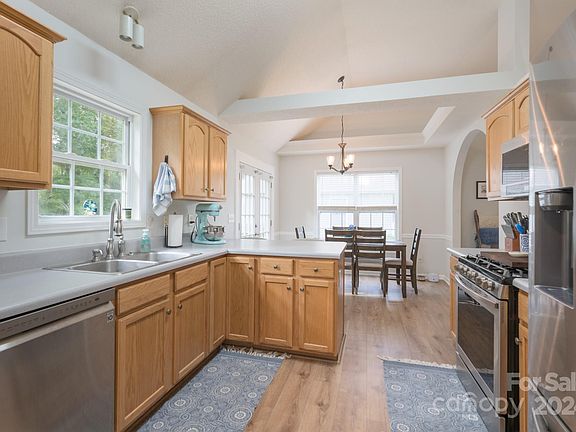 2nd image of 2242 Kestrel Dr