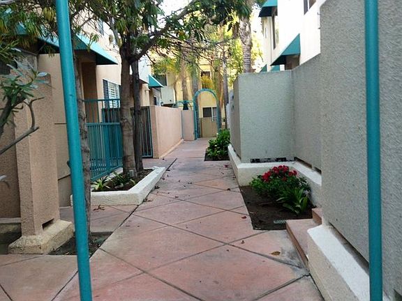 4th image of 436 E Spruce Ave #139