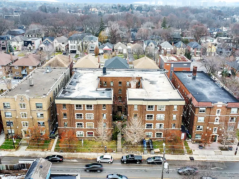 231 Vaughan Rd — Photo 9