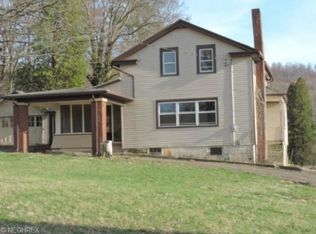 4742 Murray Rd NW, Dover, OH 44622