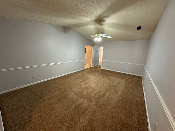 4th image of 416 Leighton Ave