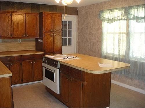 5th image of 2807 Southridge Dr