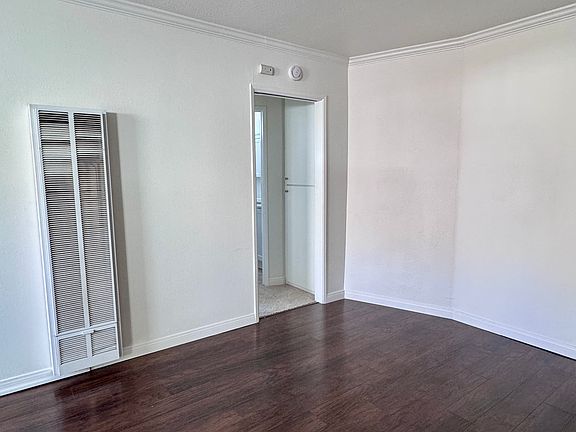 3rd image of 1847 Missouri St #7