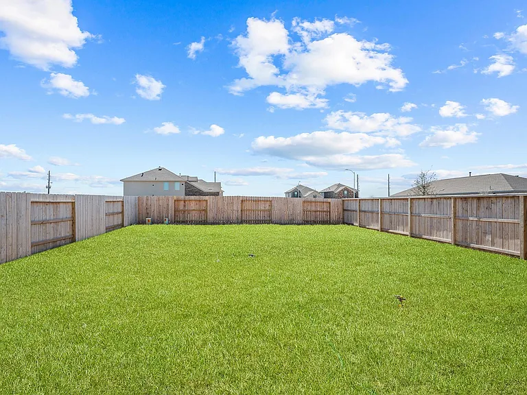 1102 Rustic Willow Dr — Photo 38