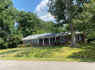 1612 Maycraft Rd, Virginia Beach, VA 23455