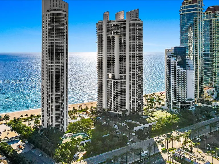 18201 Collins Ave #5001 — Photo 2