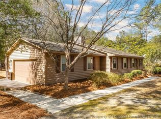 996 Point Hill Dr, Fayetteville, NC 28306