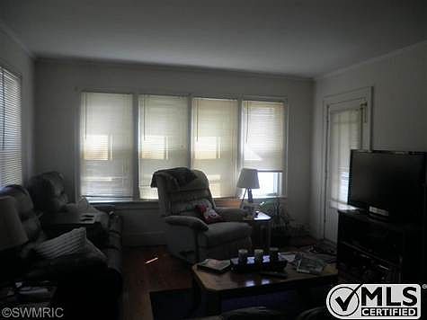 5th image of 1270 Montgomery Ave