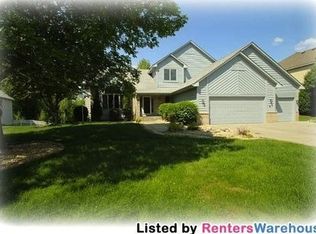 8433 Upland Ln N, Maple Grove, MN 55311