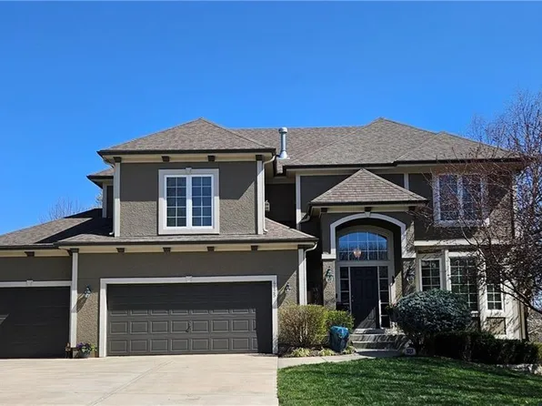 4425 Silverheel St, Shawnee, KS 66226