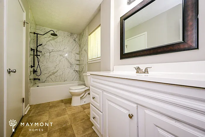2472 Hartford Dr — Photo 11
