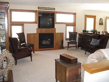 3rd image of 2925 Berkley Ln